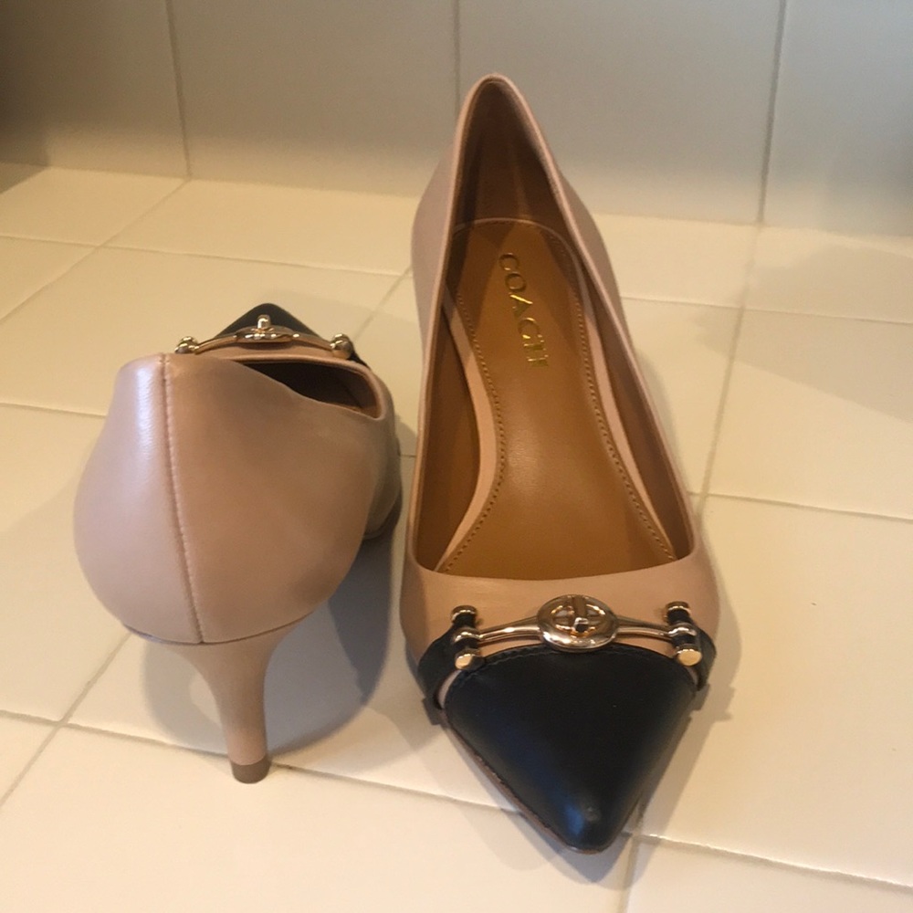 Coach pointy two tone 1.5 inch heel